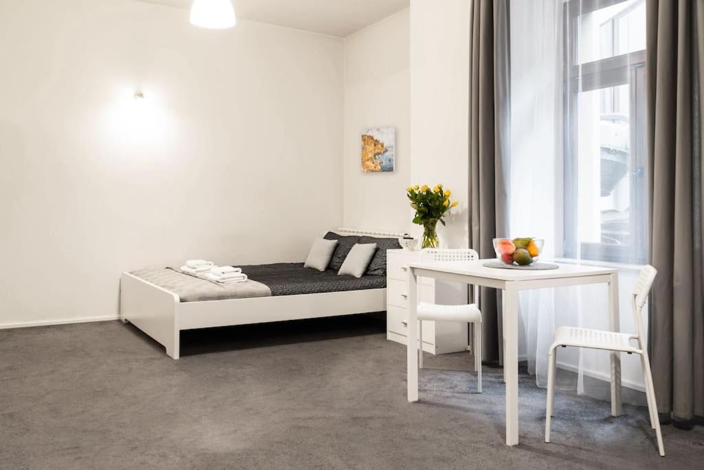 Studio Sunny Flat Krakow Appartement Buitenkant foto